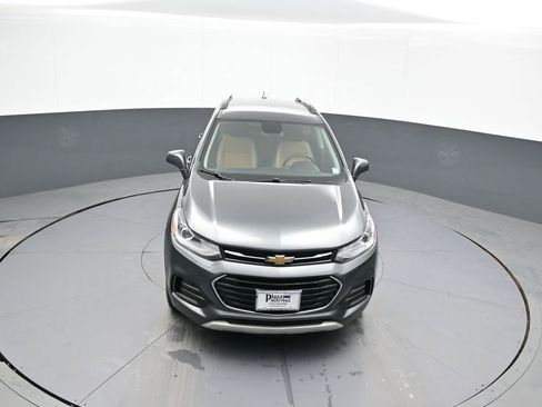 Used 2019 Chevrolet Trax LT w/ LT Convenience Package image 34