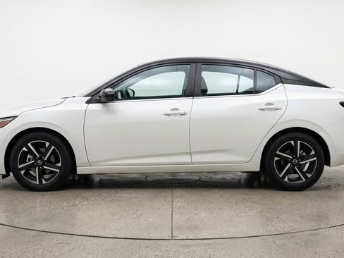 Used 2025 Nissan Sentra SV FWD image 5