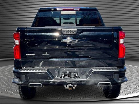 Used 2022 Chevrolet Silverado 1500 LT Trail Boss w/ LT Trail Boss Premium Package image 5