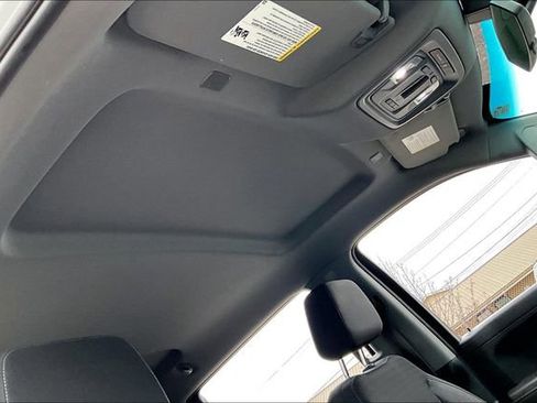 Used 2022 Chevrolet Silverado 1500 LT Trail Boss w/ Convenience Package II image 28