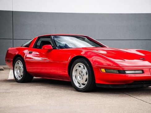 Used 1994 Chevrolet Corvette Coupe RWD image 59