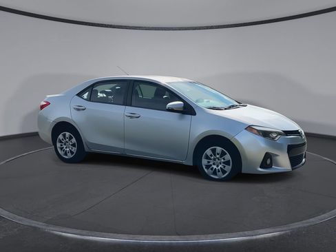 Used 2015 Toyota Corolla S FWD image 2