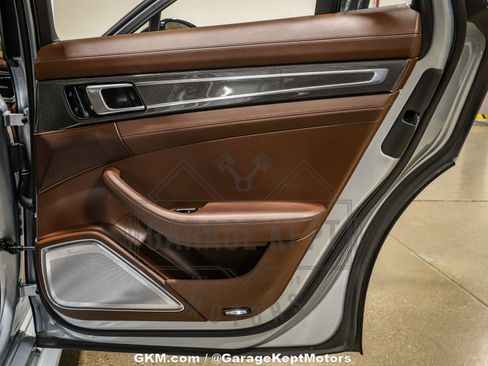 Used 2020 Porsche Panamera Turbo S image 93