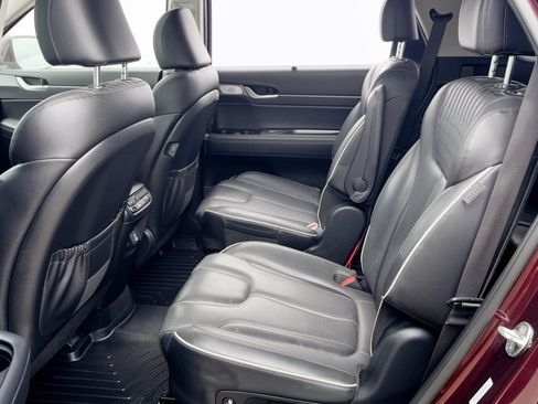 Used 2023 Hyundai Palisade Limited FWD image 25