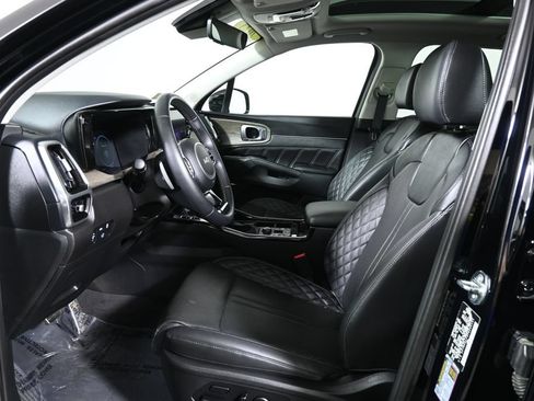 Used 2023 Kia Sorento SX Prestige AWD/4WD image 3