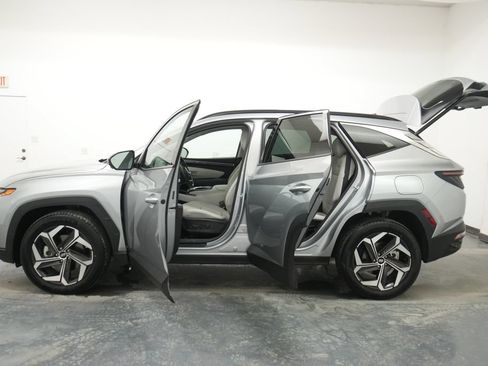 Used 2024 Hyundai Tucson Limited AWD/4WD image 30