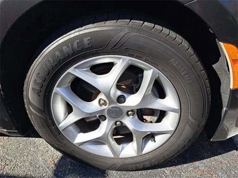 Used 2019 Chrysler Pacifica Touring-L Plus w/ Advanced Safetytec Group image 4