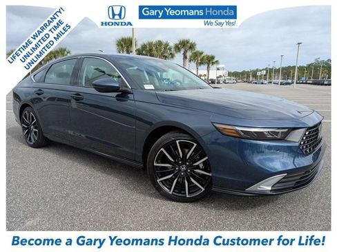 New 2026 Honda Accord Touring image 1