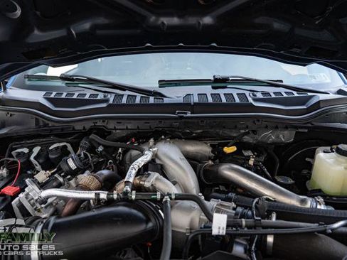 Used 2022 Ford F350 Platinum w/ FX4 Off-Road Package image 22