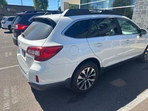Used 2016 Subaru Outback 2.5i Limited AWD/4WD image 12