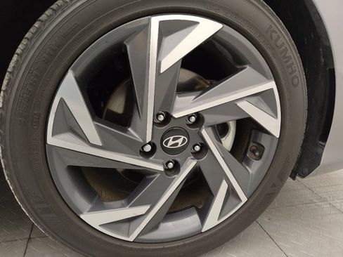 Used 2024 Hyundai Elantra SEL w/ Convenience Package FWD image 31