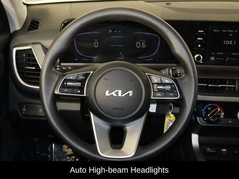 Used 2026 Kia Seltos LX FWD image 7