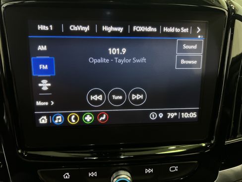 Certified 2023 Chevrolet Traverse LT FWD image 19