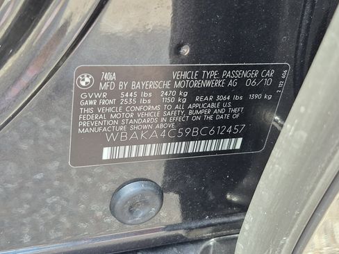 Used 2011 BMW 740i RWD image 32