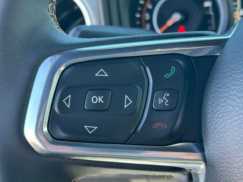 Used 2024 Jeep Wrangler Sahara image 24