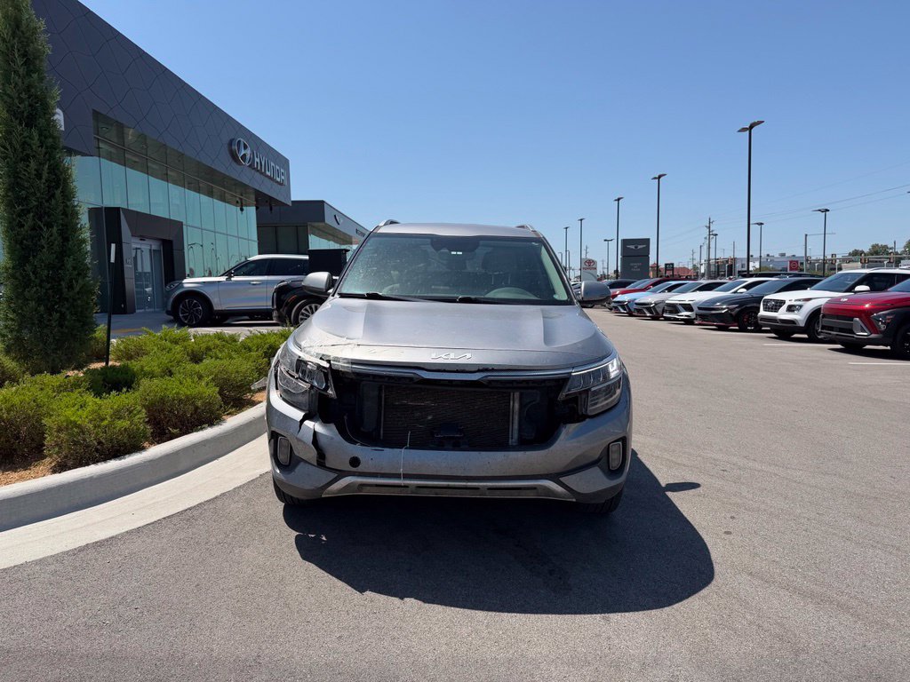 Used 2023 Kia Seltos SX AWD/4WD image 3