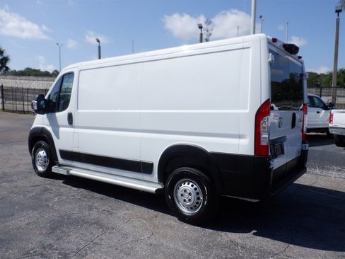 Used 2025 RAM ProMaster 2500 w/ U-Haul Equipment Group FWD image 3