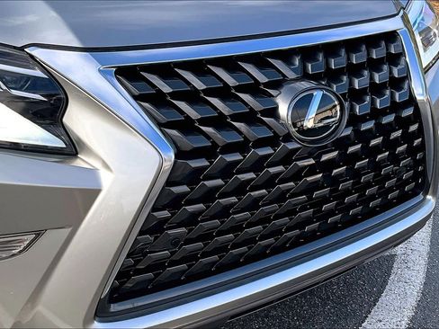 Used 2023 Lexus GX 460 Premium image 30