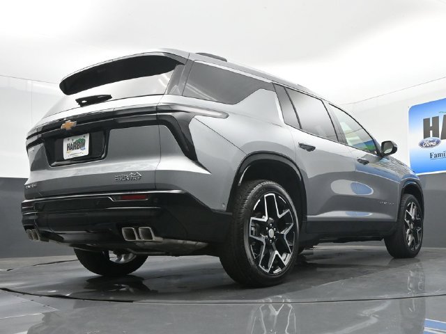 Used 2026 Chevrolet Traverse High Country w/ LPO, Floor Liner Package FWD image 22