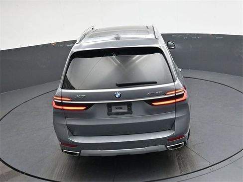 Used 2024 BMW X7 xDrive40i image 18