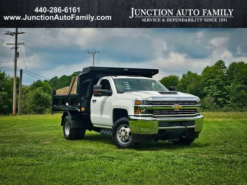 Used 2018 Chevrolet Silverado 3500 W/T w/ WT Convenience Package AWD/4WD image 1