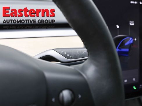 Used 2023 Tesla Model 3 Standard Range image 13