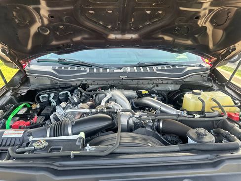 Used 2022 Ford F250 Lariat w/ Lariat Ultimate Package AWD/4WD image 25