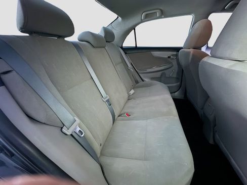 Used 2011 Toyota Corolla image 24