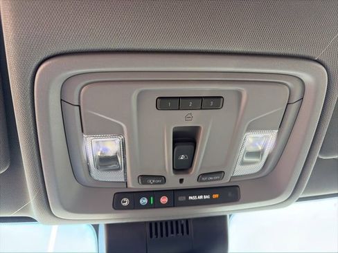 New 2026 GMC Sierra 1500 SLT w/ SLT Convenience Package image 28