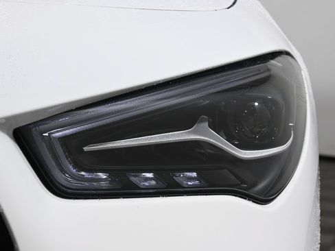 Certified 2024 Mercedes-Benz CLA 250 4MATIC image 11