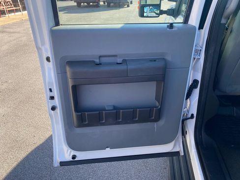 Used 2015 Ford F350 XL w/ Power Equipment Group AWD/4WD image 24