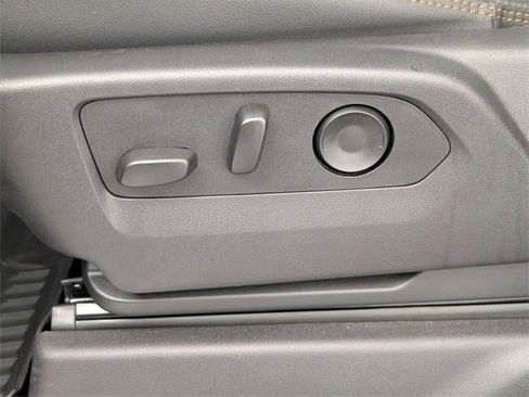 Certified 2025 GMC Sierra 2500 AT4 w/ AT4 Premium Plus Package image 15