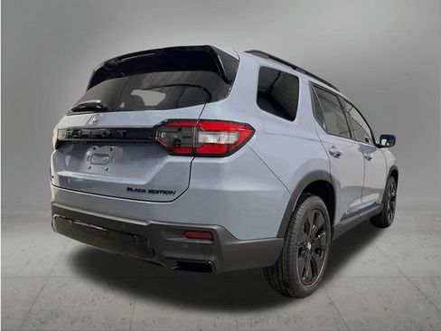New 2026 Honda Pilot Black Edition image 5