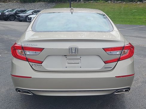 Used 2018 Honda Accord Touring image 24