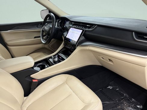 Used 2021 Jeep Grand Cherokee L Limited image 25