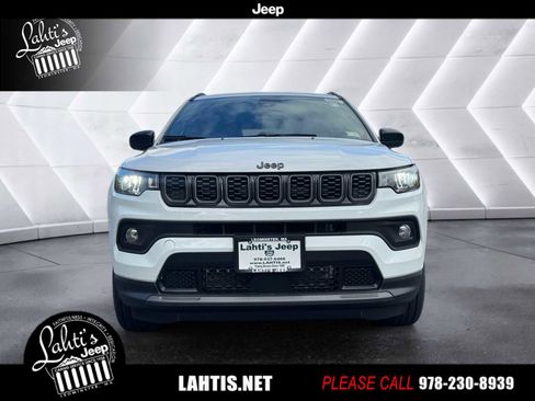 New 2026 Jeep Compass Latitude image 2