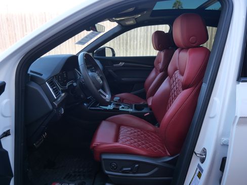 Used 2023 Audi SQ5 Premium Plus w/ Premium Plus Package image 19