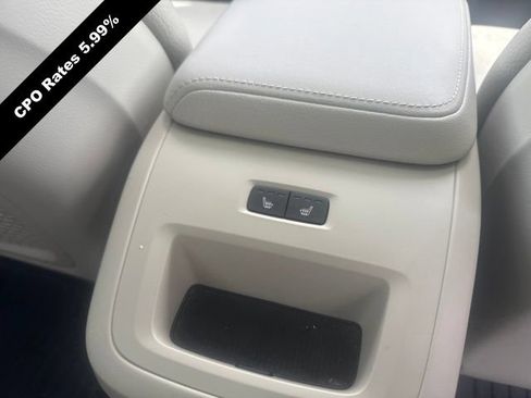 Used 2023 Volvo XC60 B5 Core w/ Climate Package AWD/4WD image 9