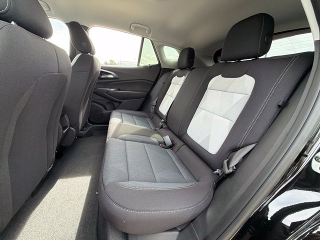 New 2026 Chevrolet Trax LS w/ LS Convenience Package FWD image 21