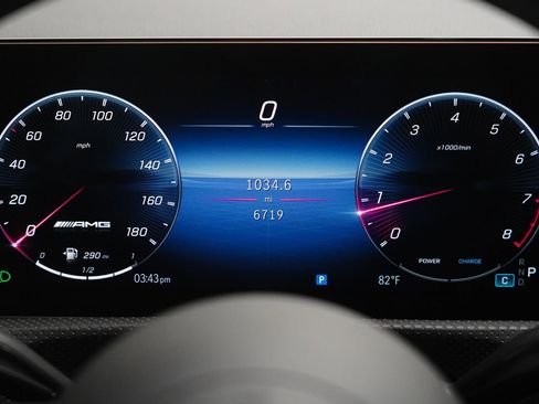 Used 2025 Mercedes-Benz CLA 35 AMG 4MATIC image 22