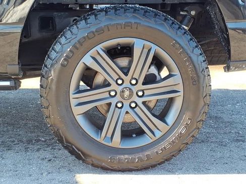 Used 2023 Ford F150 Lariat w/ Equipment Group 502A High image 5