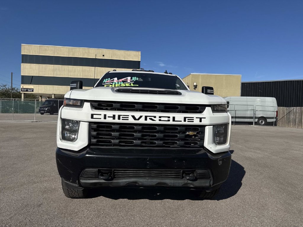 Used 2022 Chevrolet Silverado 2500 Custom w/ Custom Value Package AWD/4WD image 2