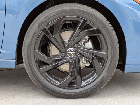 New 2026 Volkswagen Jetta SE image 11