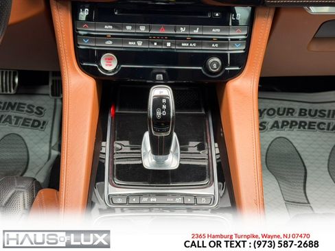 Used 2019 Jaguar F-PACE SVR AWD/4WD image 21