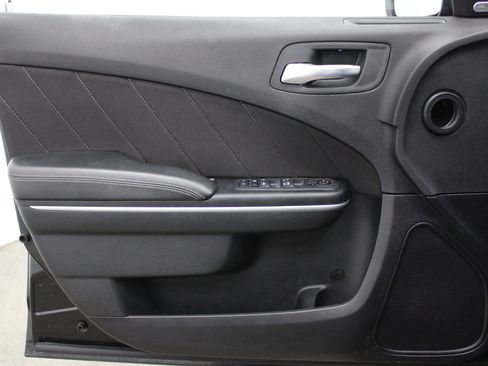 Used 2023 Dodge Charger SXT RWD image 11