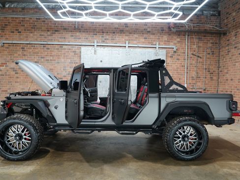 Used 2020 Jeep Gladiator Sport w/ Quick Order Package 24S AWD/4WD image 55