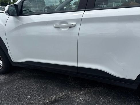 Used 2023 Hyundai Kona SE FWD image 6