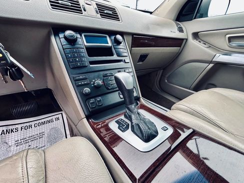 Used 2003 Volvo XC90 T6 image 13