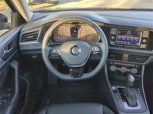Used 2021 Volkswagen Jetta S image 16