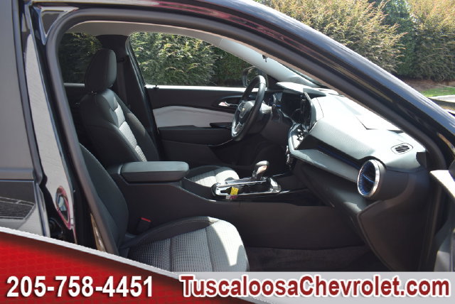 Certified 2024 Chevrolet Trax LT w/ Driver Confidence Package FWD image 21